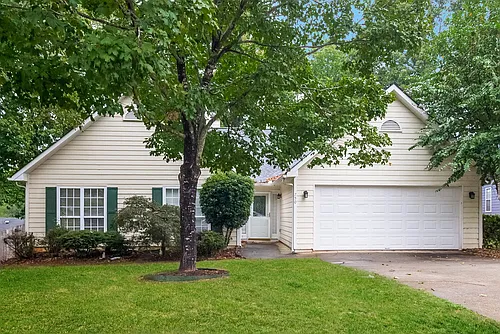 750 Paris Dr Photo 1