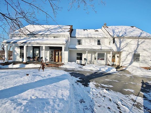 5th image of 487 Black Meadow Road