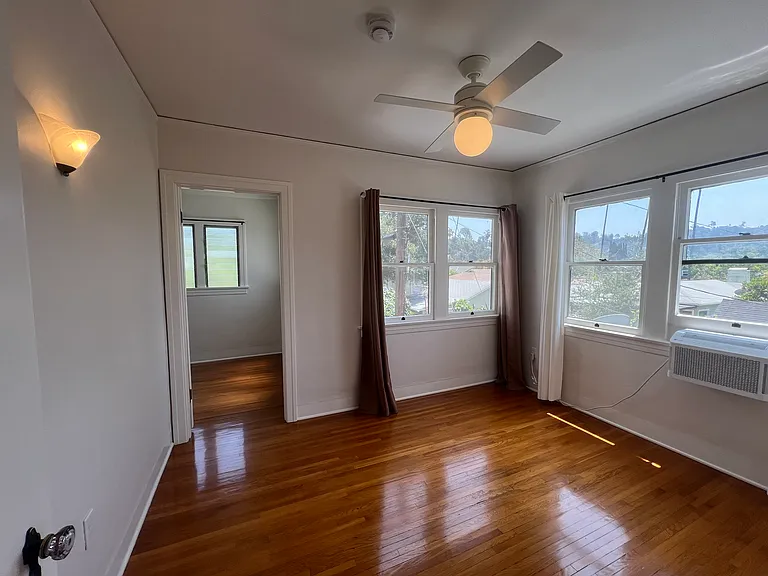 4966 Townsend Ave — Photo 27