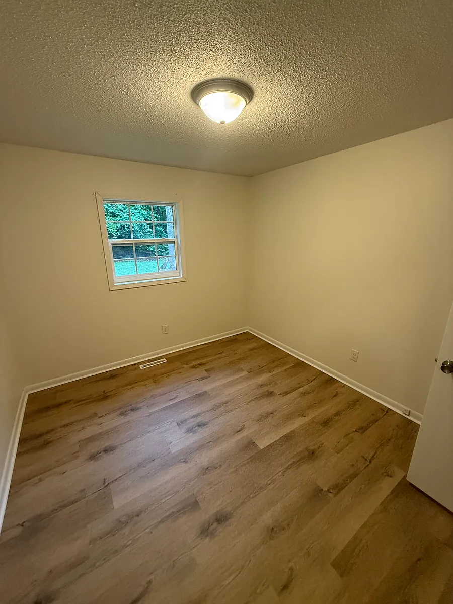 Building Photo - 111 Hollybrook Cir