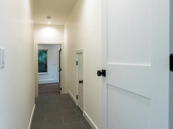 9361 Forest Ct SW, Seattle, WA 98136