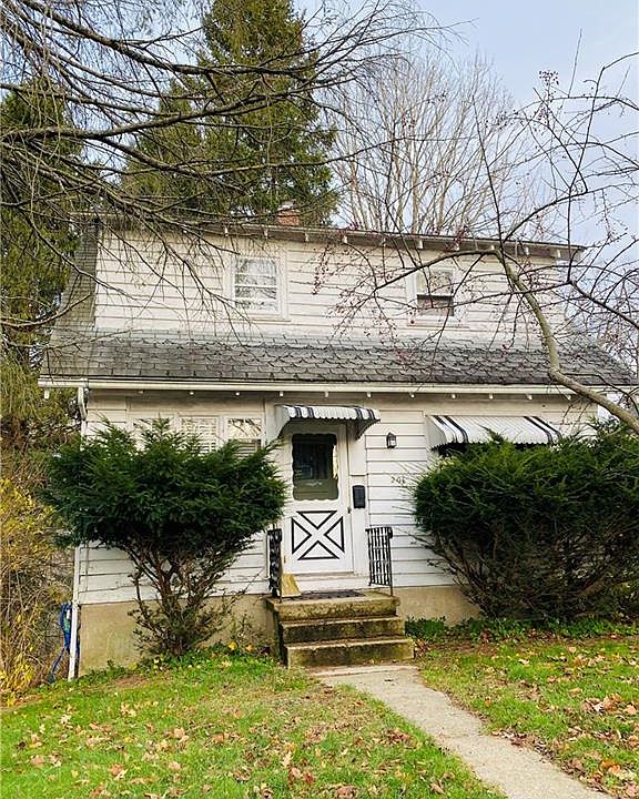 1st image of 206 Hotchkiss St