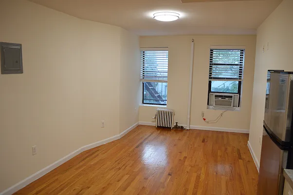 Rented by OvCo Realty | media 4