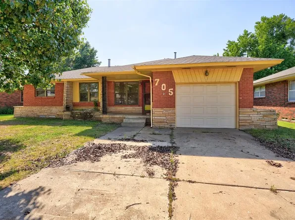 705 E Bouse Dr, Midwest City, OK 73110