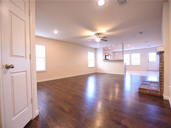 4th image of 4317 Annalea Dr