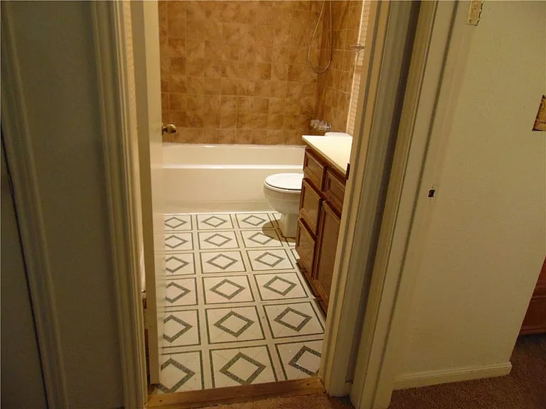 3115 Tom Green St #307 — Photo 12