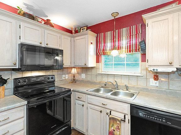 5th image of 5532 NW Moonlight Meadow Dr