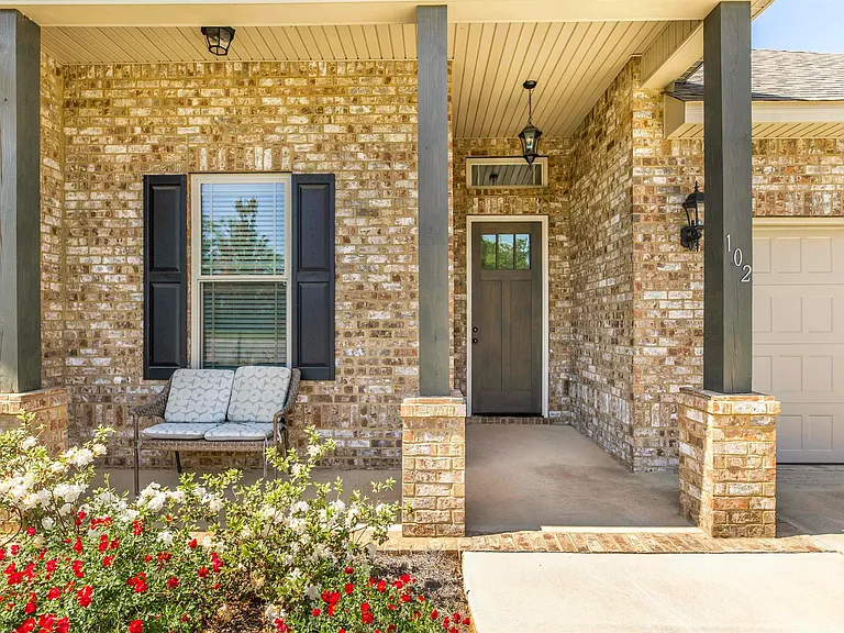 102 Copper John Ct — Photo 2