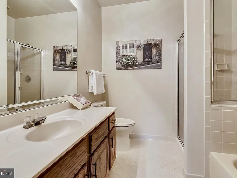 10828 Antigua Ter — Photo 16