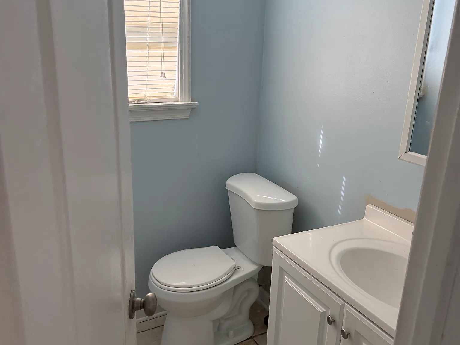 4 bed, 1907 sqft, $3,300 — Photo 3