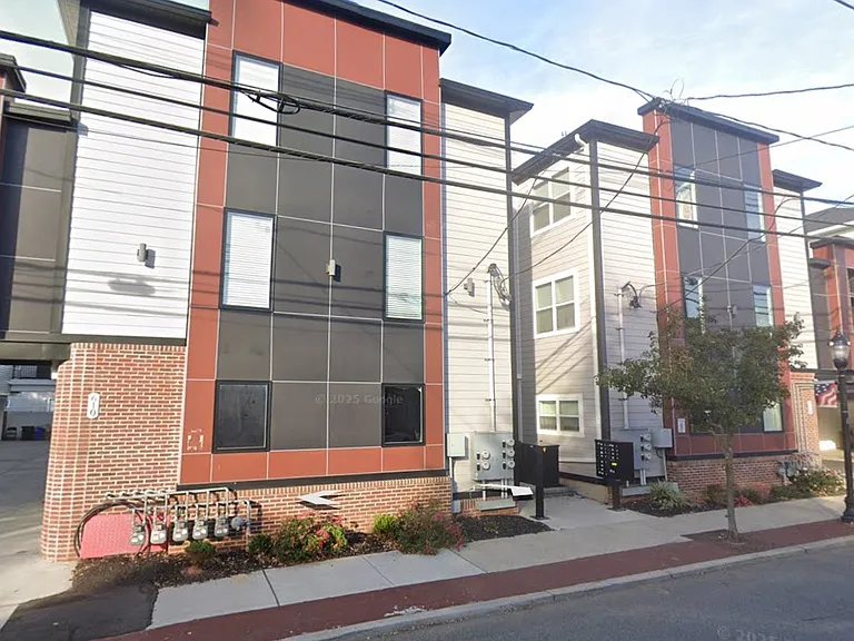 606 Roosevelt Ave #A — Photo 2