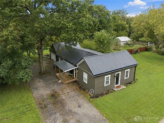 2nd image of 8269 Maineville Rd