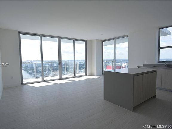 5th image of 4010 S Ocean Dr Unit 3708