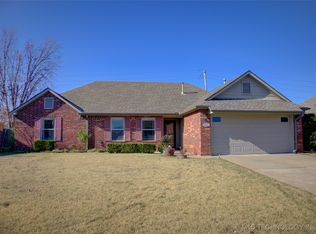 3822 S 201st East Ave, Broken Arrow, OK 74014