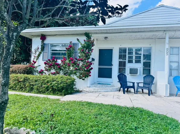 805 SW 3rd St, Boynton Beach, FL