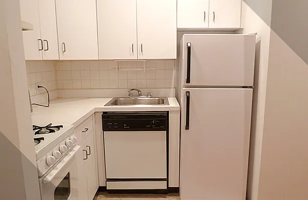 Rented by WAM Partners - William Moses Co. | media 104