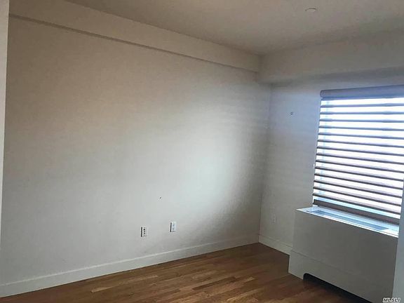 5th image of 42-35 Main St #7C