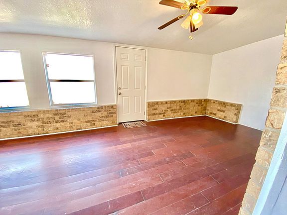 3rd image of 10028 W Dunn St