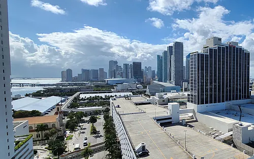 1750 N Bayshore Dr #5411 Photo 1