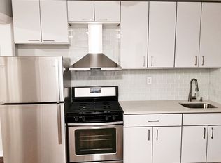 21-20 24th St #1A, Astoria, NY 11105