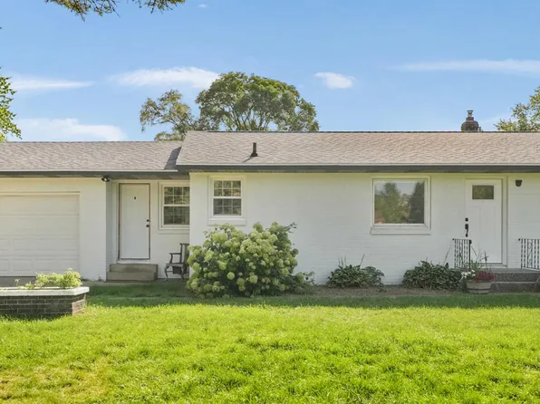 7576 12th Ave, Jenison, MI 49428