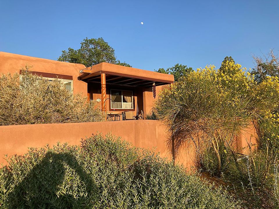 2nd image of 2093 Camino Lado