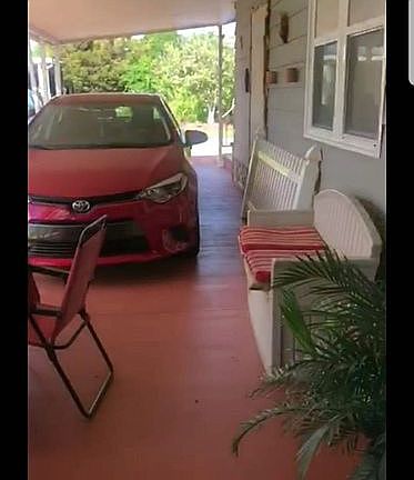 2nd image of 1719 Douglas Ave