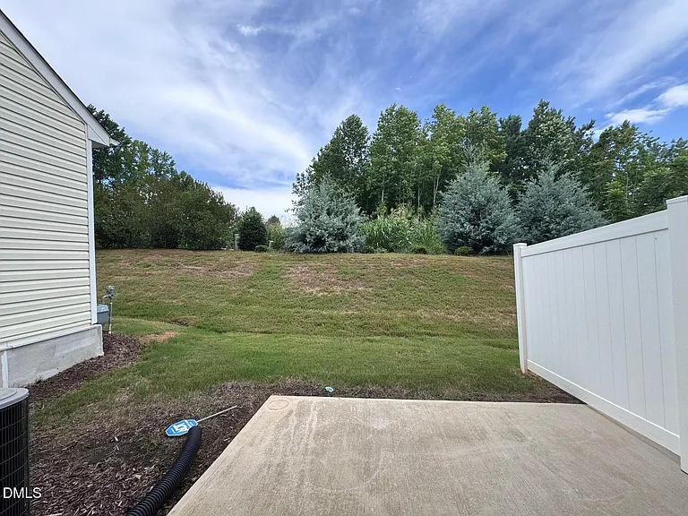 917 Hillman Ln — Photo 22
