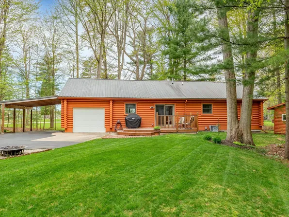 500 N Oak St, Sanford, MI 48657