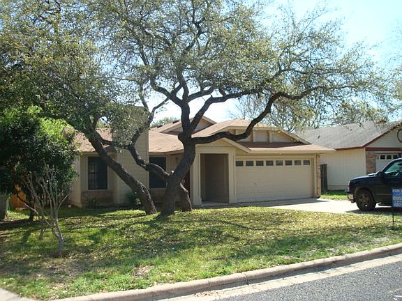 3rd image of 13003 Campos Dr