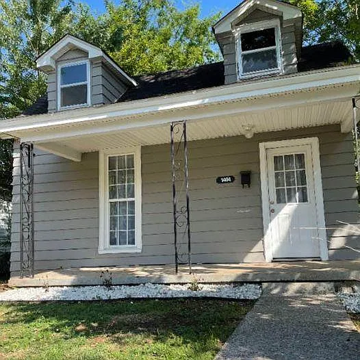 1404 High St