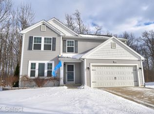 7115 Glenmeadow Ct, Grand Blanc, MI 48439