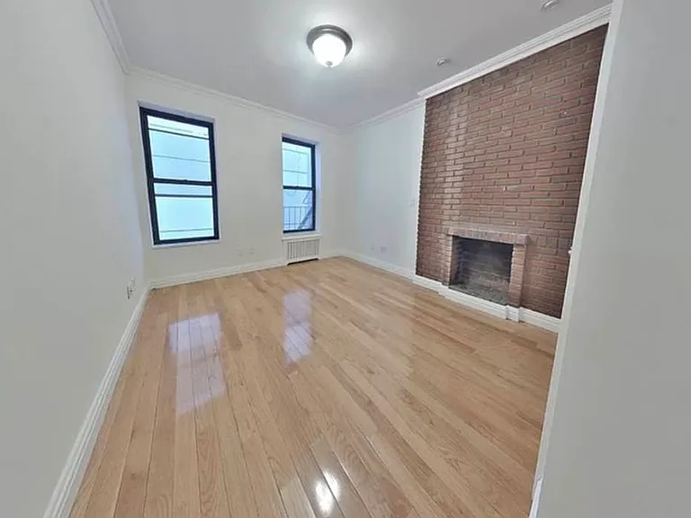 1640 York Ave #4B — Photo 3