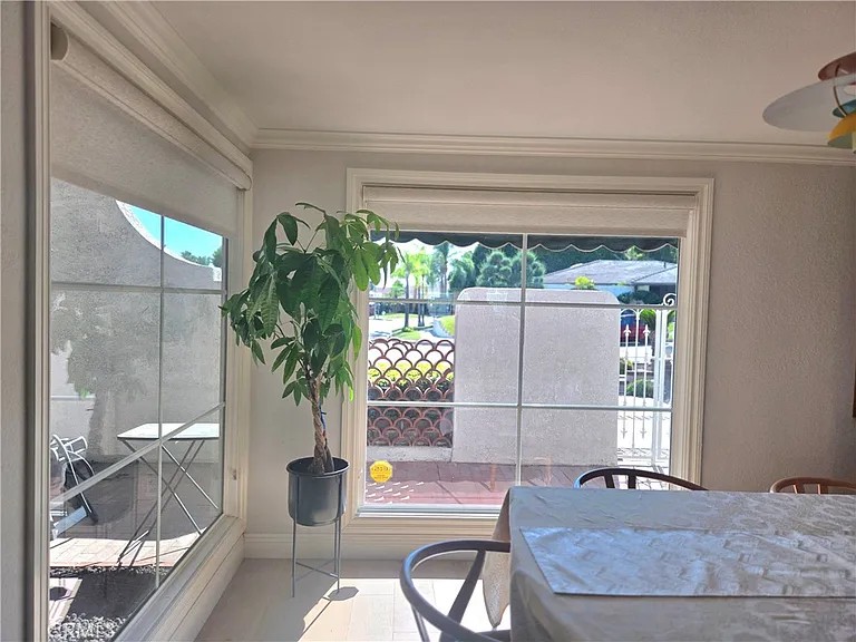 2200 Camino Rey — Photo 15