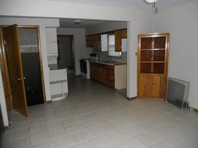3735 Himebaugh Ave — Photo 3