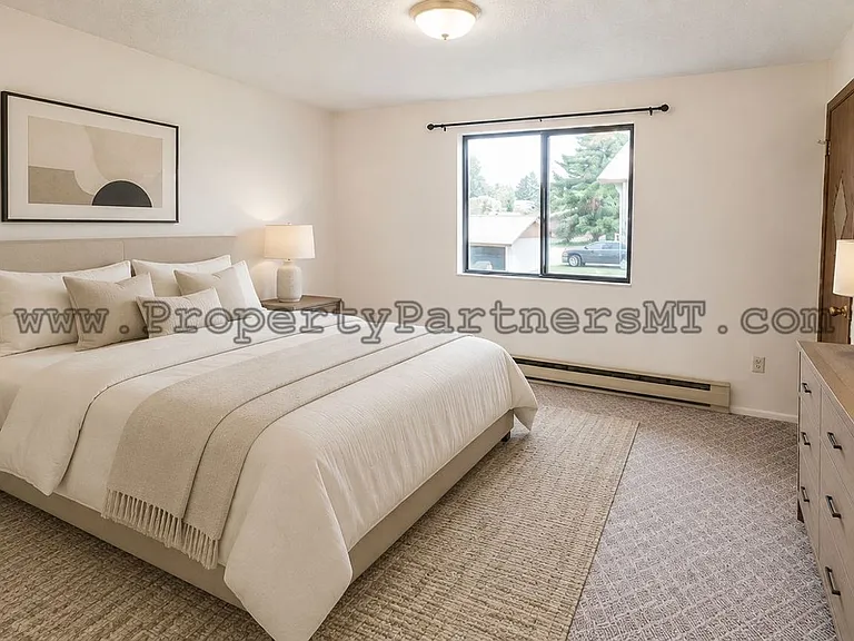 209 S 15th Ave — Photo 5