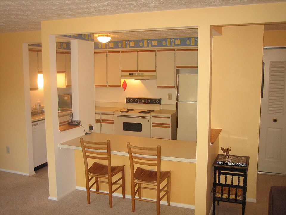 2nd image of 8382 Brockham Dr Unit 29/82G