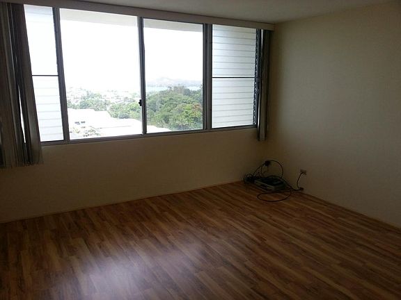 Living room with great views and ocean breeze