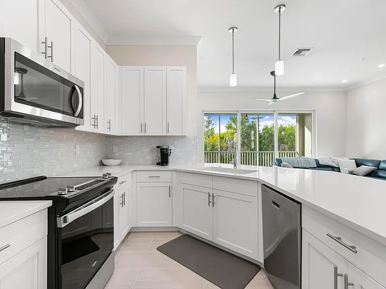 274 Indies Dr E #201 — Photo 16