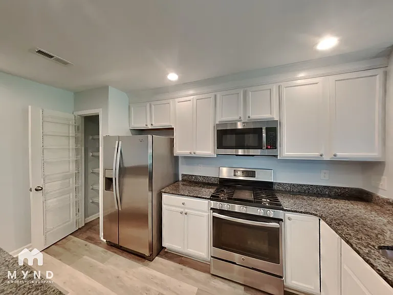 182 Red Admiral Ct — Photo 7