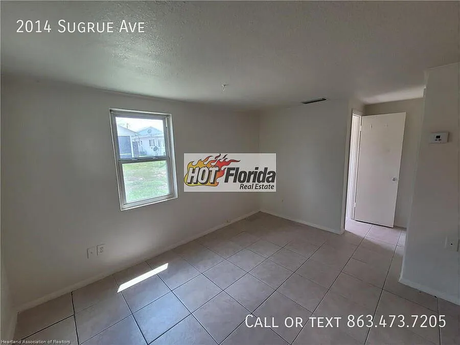 1 Bedroom and 1 Bathroom — Photo 2