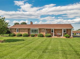 2941 E Old Us Highway 421, Yadkinville, NC 27055