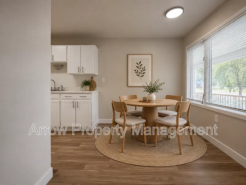 823 N 6th St — Photo 2