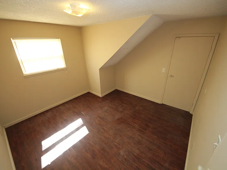 7702 Kessler Ln — Photo 11