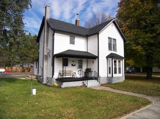 315 4th St, Dundee, IA 52038