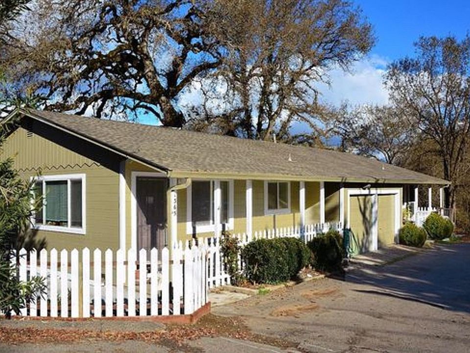 Duplex connected at garage