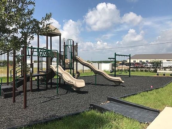 5th image of 322 Citrus Pointe Dr
