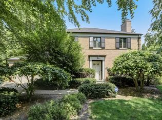 727 Kent Rd, Kenilworth, IL 60043