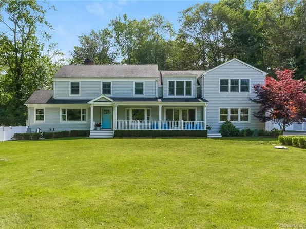 17 Mystic Lane, Darien, CT 06820