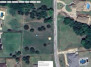 Chateau Bnd, Ardmore, OK 73401